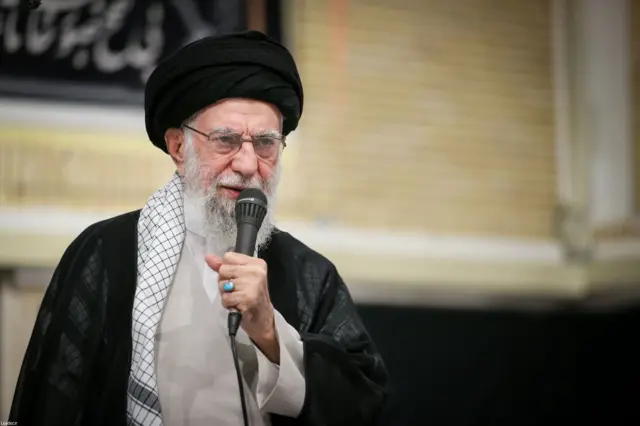 سرمقاله همشهری/ یک ابرروایت از 3 خط روایی در 5 سخنرانی رهبرانقلاب