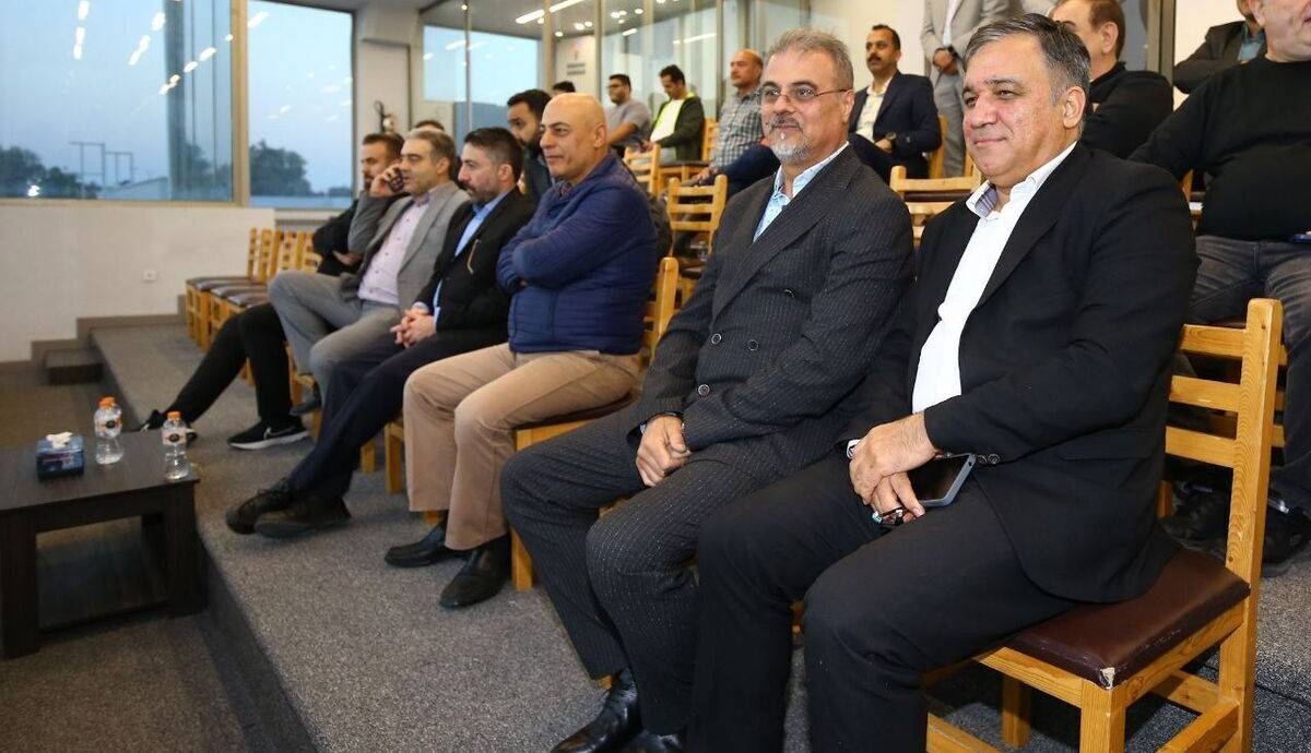 بیانی: استقلال قهرمان نشود، تاجرنیا حاضر به پاسخگویی است؟