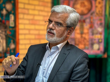 محمود صادقی: پزشکیان نشان داد که برای صدای مردم گوش شنوا دارد