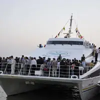 تردد دریایی زائران اربعین از بندر خرمشهر به بصره آغاز شد 
