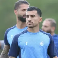 مدافع استقلال حاضر به انجام مصاحبه نشد