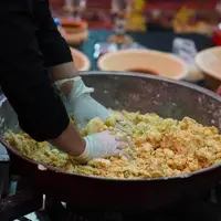  آیین سنتی و معنوی حلواپزان در اهر همزمان با ایام شهادت حضرت رقیه(س)