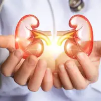 اهمیت نوشیدن مایعات زیاد در راهپیمایی اربعین