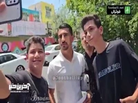 سلفی هواداران استقلال با صالح حردانی بعد از خروج این بازیکن از باشگاه استقلال