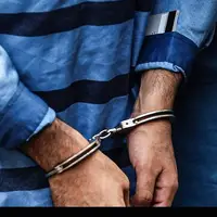 قاچاقچی اشیای تاریخی در مرز مهران دستگیر شد