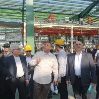 بازدید اعضای کمیسیون اقتصادی مجلس از کارخانه خودروسازی بروجرد
