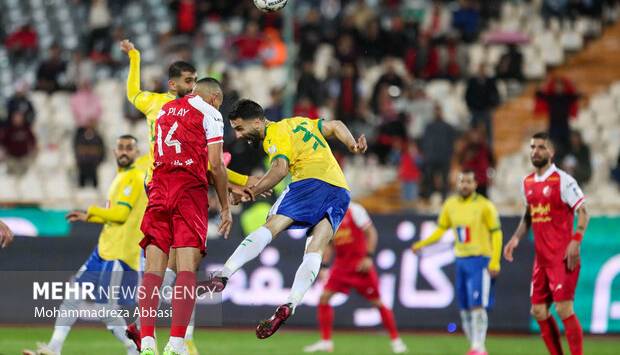 فوتبال ایران دیگر بازیکن تولید نمی‌کند؛ شرط موفقیت هاشمیان در پرسپولیس