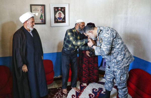 فرمانده نداجا: همه اقوام و ادیان مقابل تجاوز محکم ایستادگی میکنند