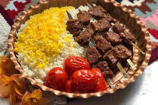کباب ترش تابه ای غذایی با طعم دلپذیر
