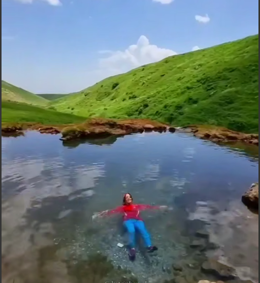 آب تنی در سردابه اردبیل