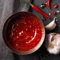 سس چیلی تایی مخصوص عاشقای سوخاری و ساندویچ!