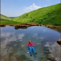 آب تنی در سردابه اردبیل 