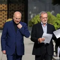 نامه پزشکیان به قالیباف؛ لایحه فضای مجازی مسترد شد