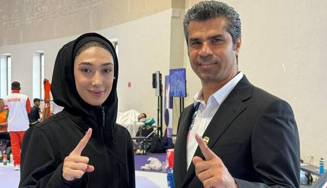 هادی ساعی: توهین مبینا نعمت‌زاده به پیرهادی دروغ است