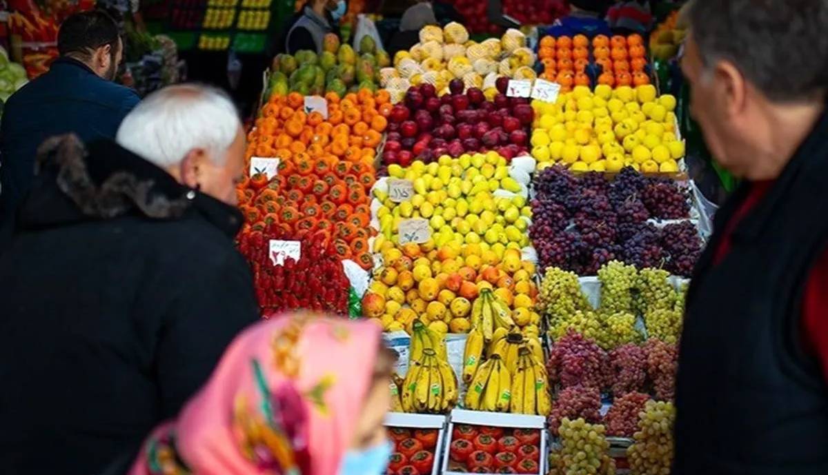 اعلام نرخ عمده میوه، سبزی و صیفی‌جات در میدان بزرگ تره بار