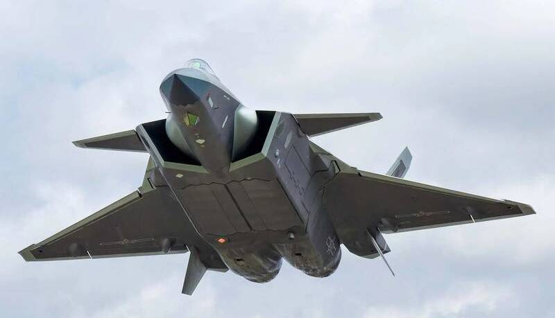 از F-22 تا J-20: نگاهی به جنگنده‌های پیشرفته جهان
