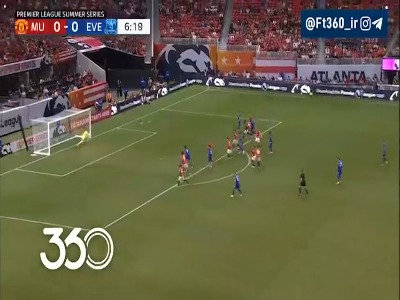 ضربه اوبراین به تیر خورد؛ منچستریونایتد 0-0 اورتون