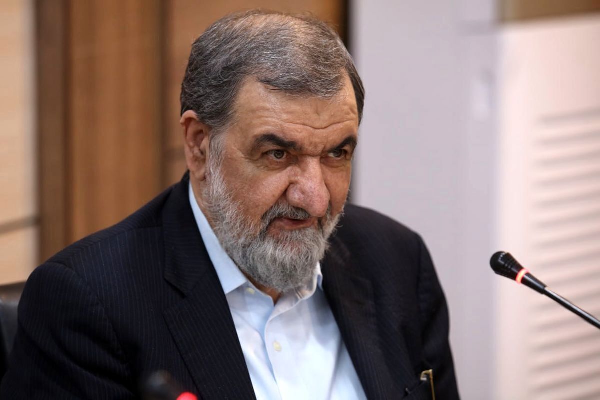 محسن رضایی: باید خودمان را برای سرکوب متجاوزان کاملاً آماده کنیم