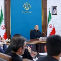 تاکید رئیس‌جمهور بر بازنگری اساسی در خصوصی‌سازی