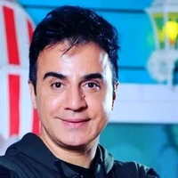 ویدئویی از دیدار عمو پورنگ با ستاره مشهور بالیوود