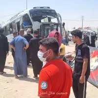 عکس/ تصادف مینی‌بوس حامل زائران ایرانی در محور نجف به کربلا
