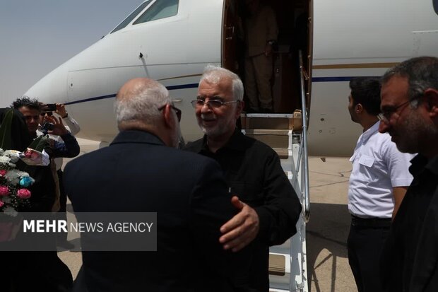 وزیر کشور وارد آبادان شد