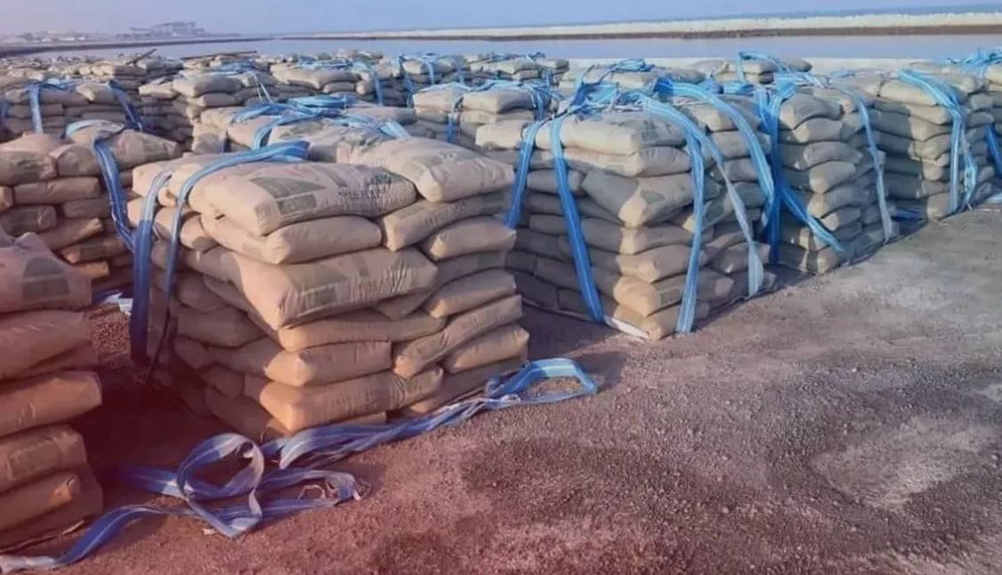 دبیر کانون انبوه‌سازان: انجمن سیمان هر زمان بخواهد قیمت‌ها را تغییر می‌دهد!