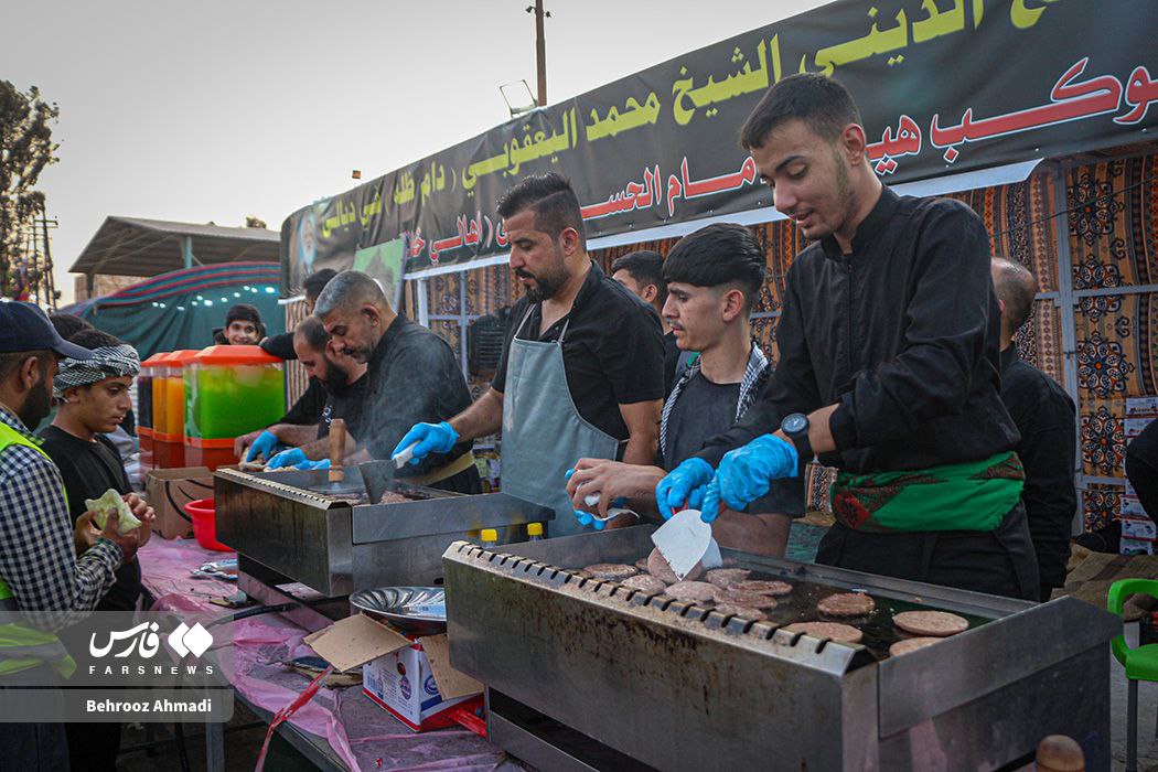  پذیرایی عراقی‌ها از زائران در مرز خسروی