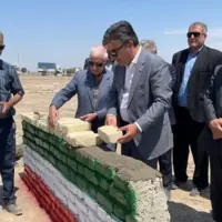 خشت‌گذاری ۴ باب مدرسه در شهرستان رباط‌کریم