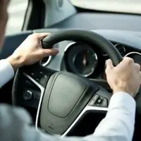 کمک بی سرانجام به کشیدن ماشین 