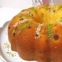 کیک کشمش و گردو تازه و خوش طعم