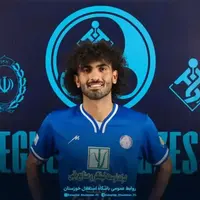 مهاجم جوان فولاد به رقیب همشهری پیوست