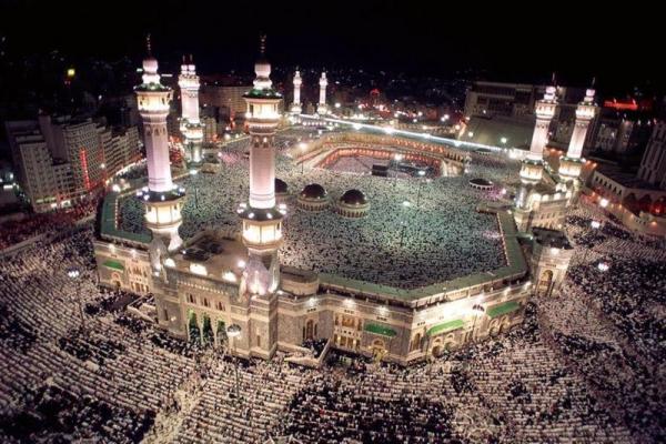 تصویر خیره کننده از بالای بیت الله الحرام