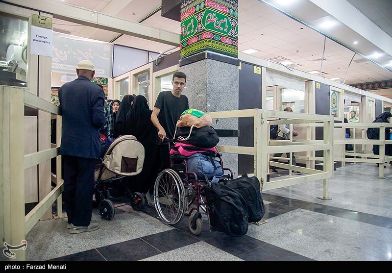 عکس/ عبور شبانه زائران اربعین حسینی از مرز خسروی