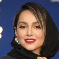 چهره ها/ استایل جذاب نازنین بیاتی در مهمانی چهره مشهور