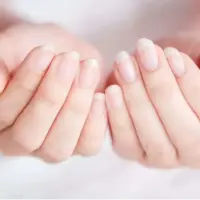 آیا مو و ناخن واقعاً در تابستان سریع‌تر رشد می‌کنند؟