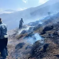 آتش‌سوزی در ارتفاعات سیاکمر شاهرود مهار شد