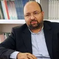 جواد امام: تغییر دبیر شعام و انتصاب لاریجانی به جهت ضعف عملکردی نهادهای امنیتی بود