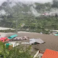 عکس/ سیل ناگهانی در شمال هند با ده‌ها کشته و زخمی
