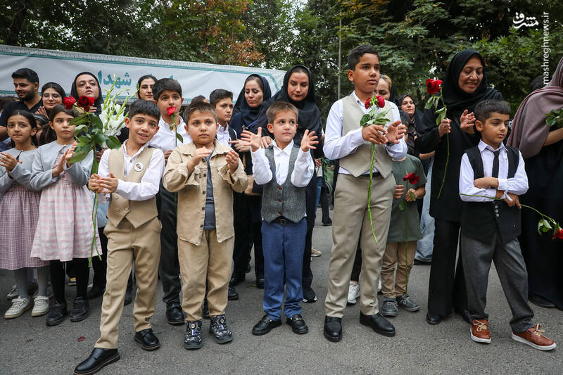 عکس/ حضور پزشکیان در آیین گرامیداشت شهدای خردسال جنگ ۱۲ روزه