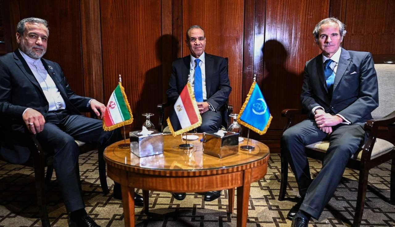گفتوگوی وزیر خارجه مصر با عراقچی، گروسی