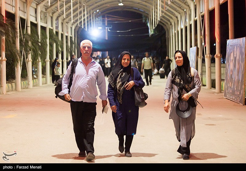 عکس/ عبور شبانه زائران اربعین حسینی از مرز خسروی