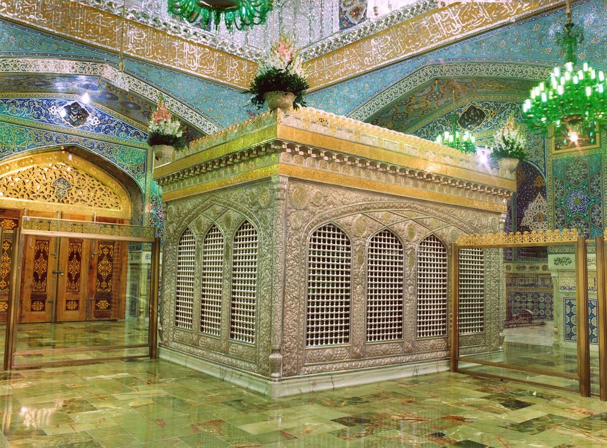 مقبره شاهزاده قاجاری در حرم امام رضا(ع)