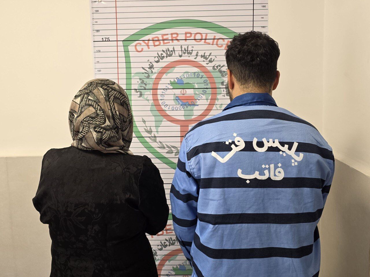 اخاذی ۲۵۰ هزار دلاری یک زن و پسرش را راهی زندان کرد