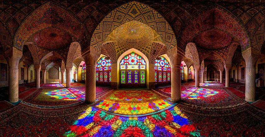 مسجد زیبای نصیرالملک در شیراز