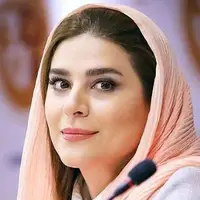 چهره ها/ عکس هنری سحر دولتشاهی در کنار دریا