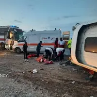 واژگونی اتوبوس کارکنان شرکت نفت در جاده قدیم اهواز - خرمشهر با ۵ مصدوم