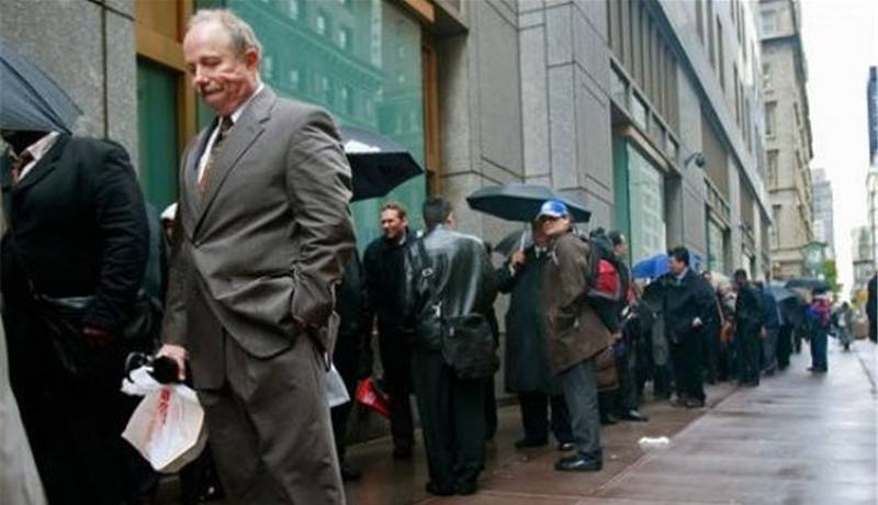 آمار بیکاری در آمریکا از پیش‌بینی‌ها فراتر رفت