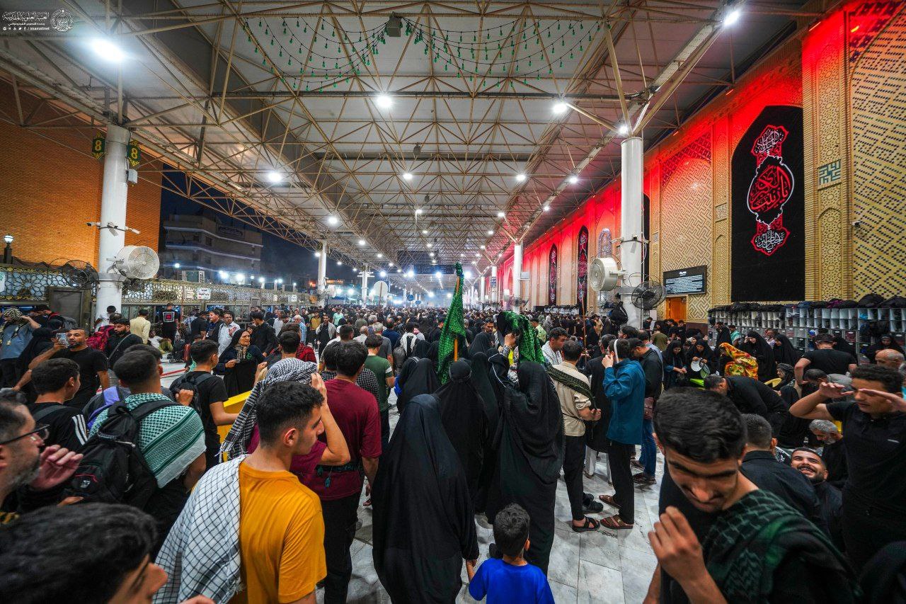 عکس/ حضور میلیونی زائران اربعین در حرم مطهر مولای متقیان 
