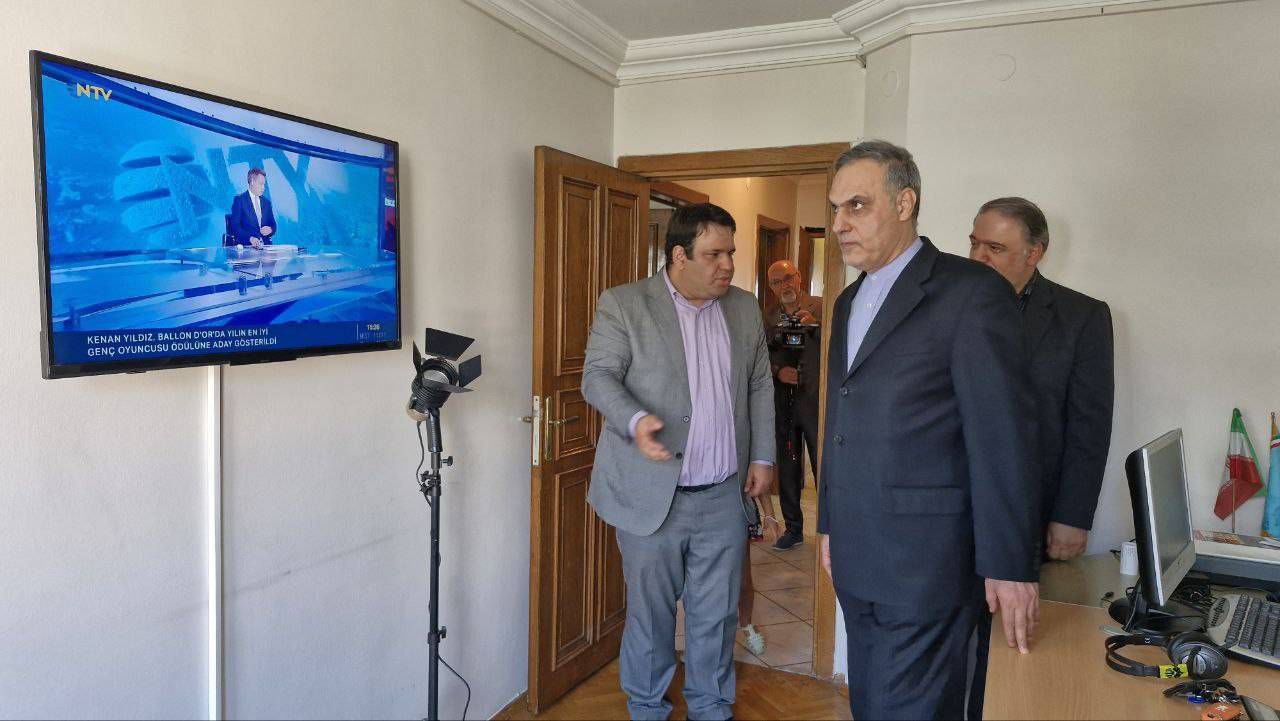بازدید سفیر ایران از دفتر رسانه ملی در ترکیه